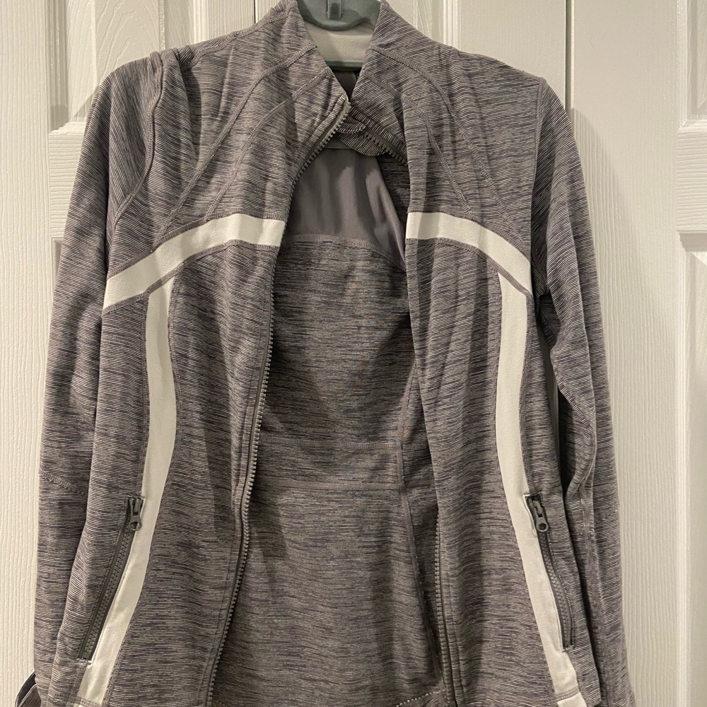 Lululemon Define Gray and White Jacket size 10
